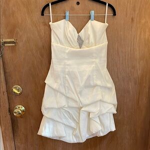 Jessica McClintock Cream Dress Sweetheart Neckline